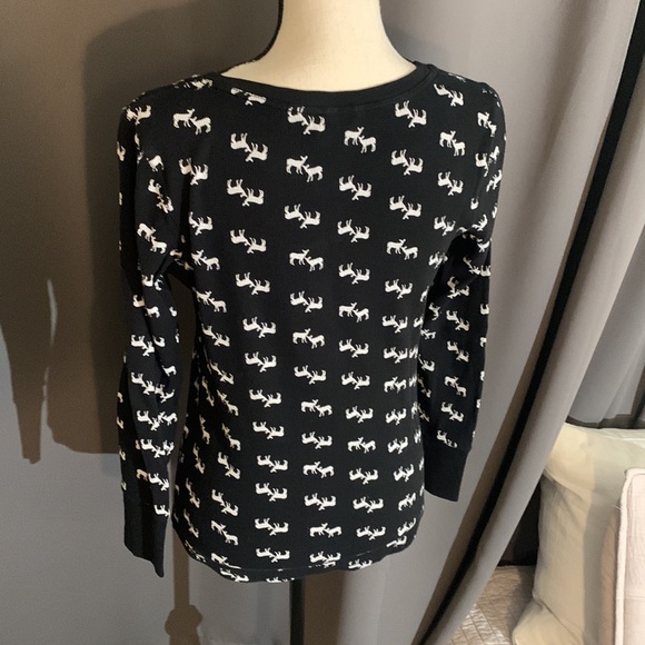 Victoria’s Secret thermal Henley black reindeer novelty print long sleeve top M - Picture 6 of 11